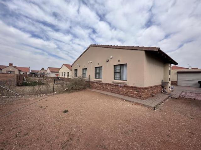 House for sale in Kgalagadi, Northern Cape