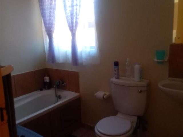 House for sale in Kgalagadi, Northern Cape