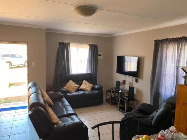 House for sale in Kgalagadi, Northern Cape