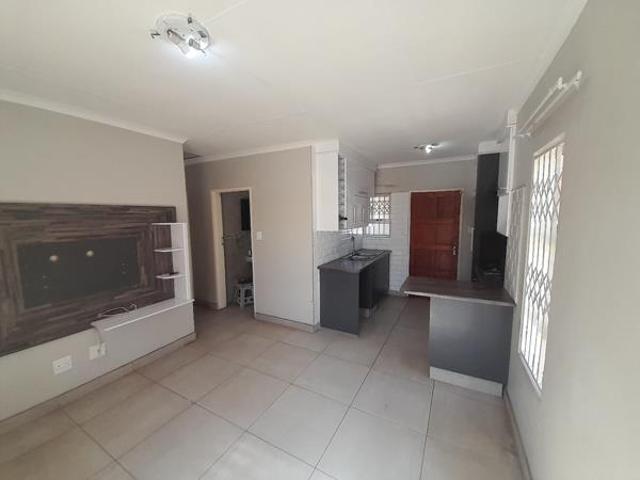 House for rent in Waterkloof, Gauteng