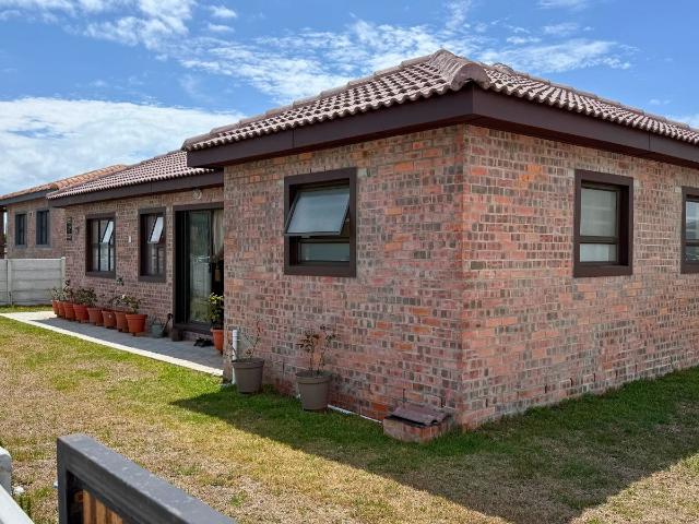 House for sale in Baardskeerdersbos, Western Cape