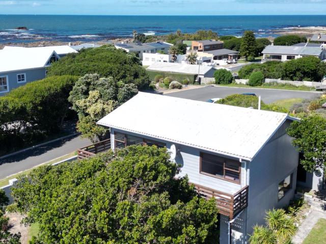 House for sale in Baardskeerdersbos, Western Cape