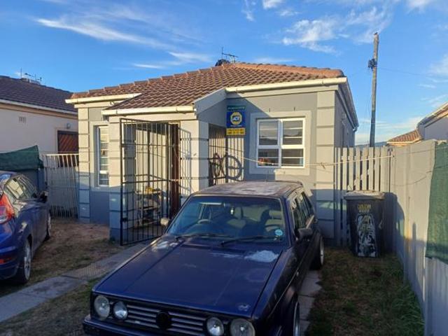 House for sale in Cape Town, Western Cape
