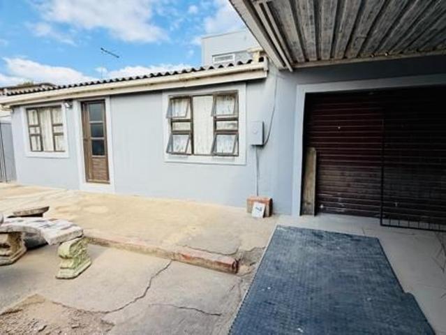 House for rent in Seaview, Kwazulu-natal