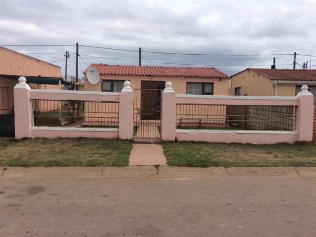 House for sale in Uitenhage, Eastern Cape