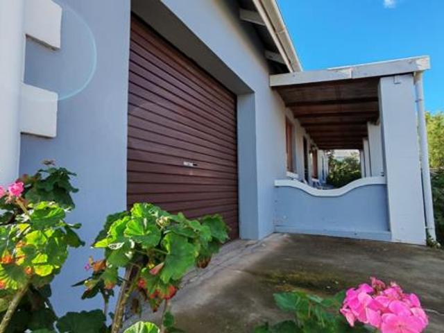 House for sale in Groot Brak Rivier, Western Cape