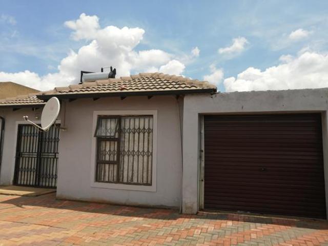 House for rent in Vosloorus, Gauteng