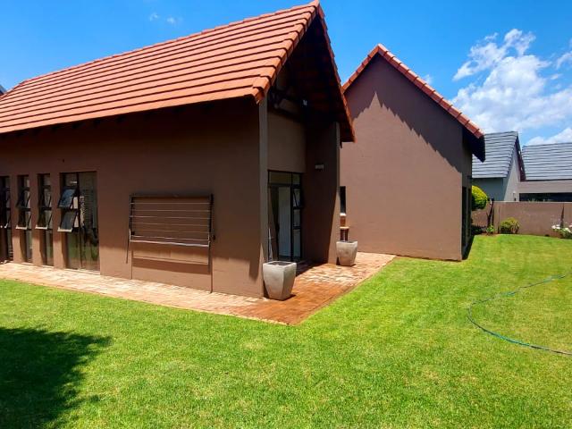 House for rent in North West