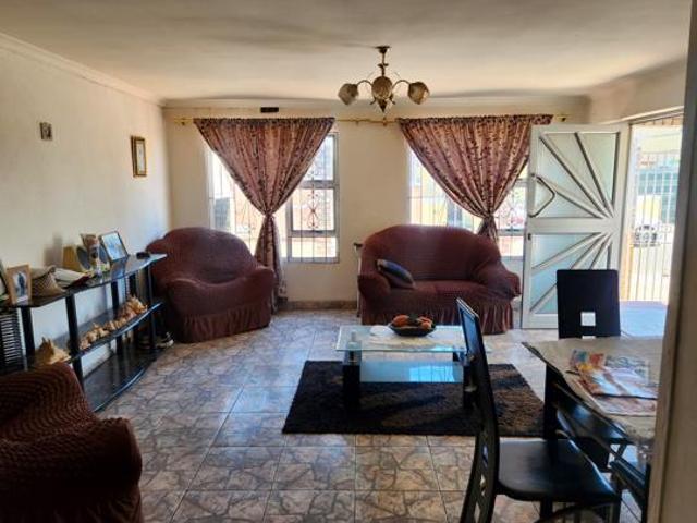 House for sale in Cape Town, Western Cape
