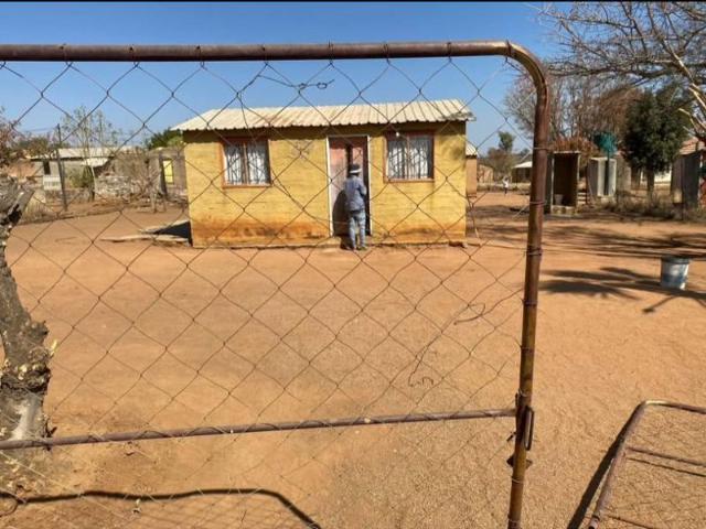 House for sale in Hartbeespoort Dam Nature Reserve, North West