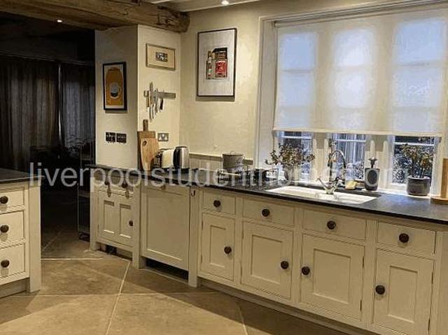House for rent in Woolton, Calderstones