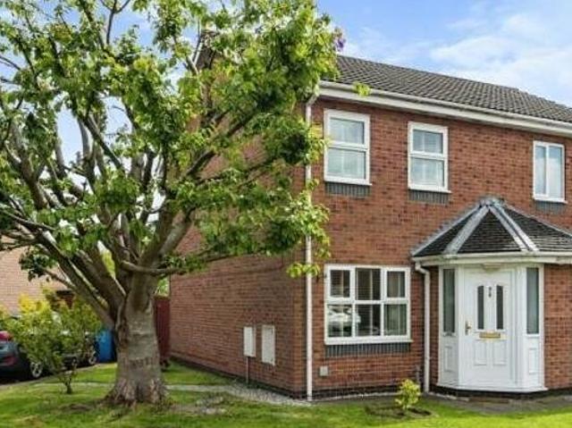 House for rent in Calderstones