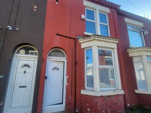 House for rent in Calderstones