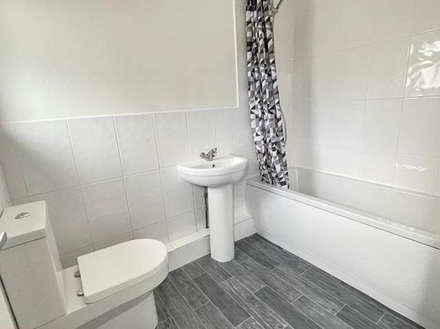 House for rent in Upton, Greater London