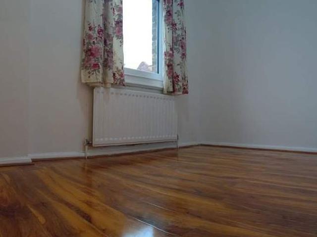 House for rent in Furzedown, Greater London