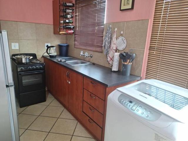House for rent in Waterkloof, Gauteng