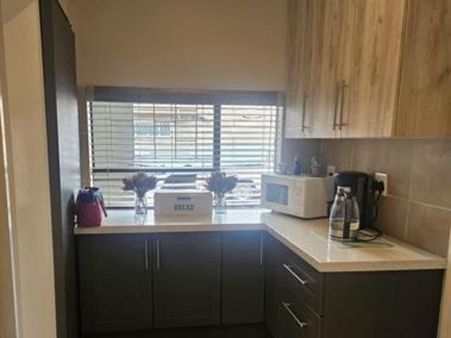 House for rent in Waterkloof, Gauteng