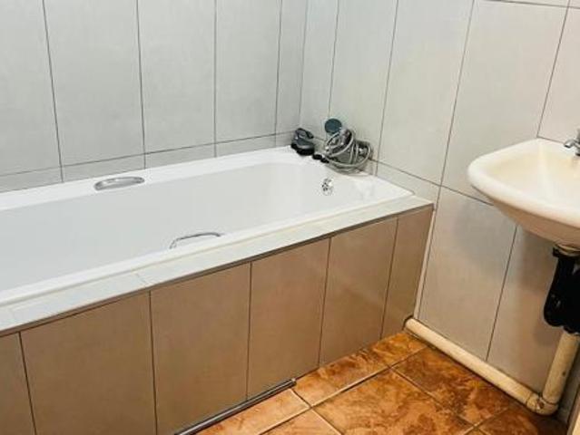 House for rent in Waterkloof, Gauteng