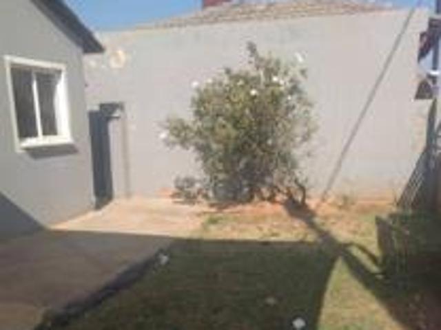 House for rent in Waterkloof, Gauteng