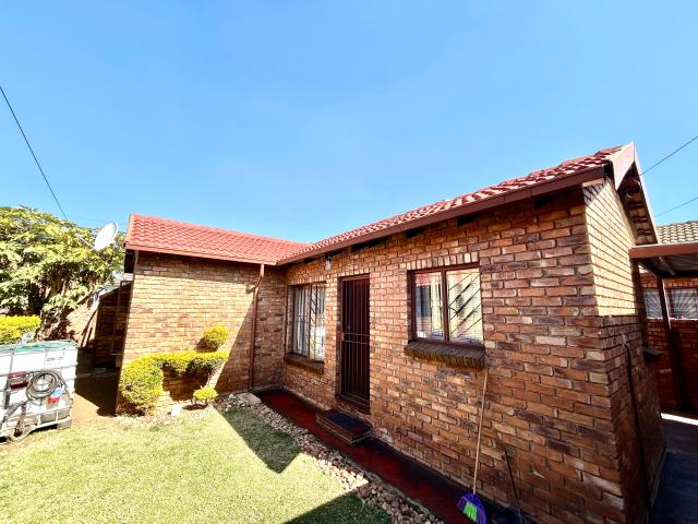 House for sale in Waterkloof, Gauteng