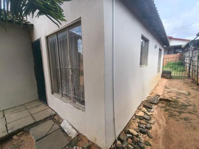 House for rent in Vosloorus, Gauteng