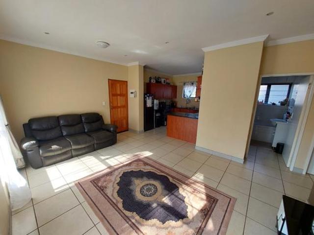 House for rent in North West
