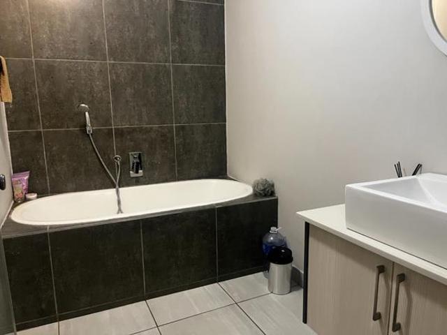 House for rent in North West