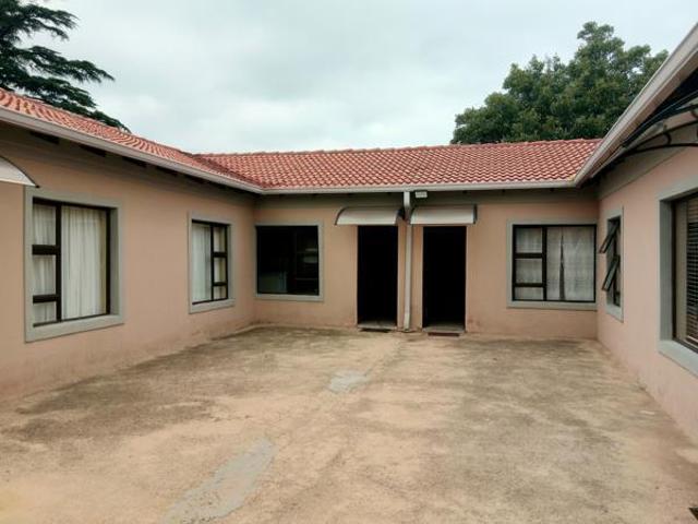 House for rent in Vosloorus, Gauteng