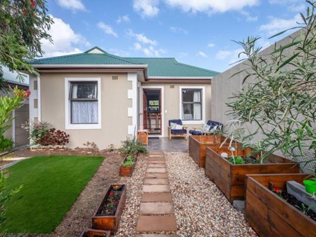 House for sale in Cape Town, Western Cape
