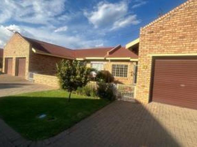 House for sale in Frances Baard, Northern Cape