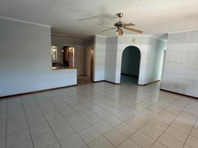 House for rent in Waterkloof, Gauteng