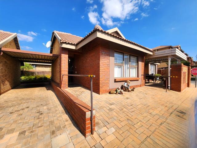 House for sale in Waterkloof, Gauteng