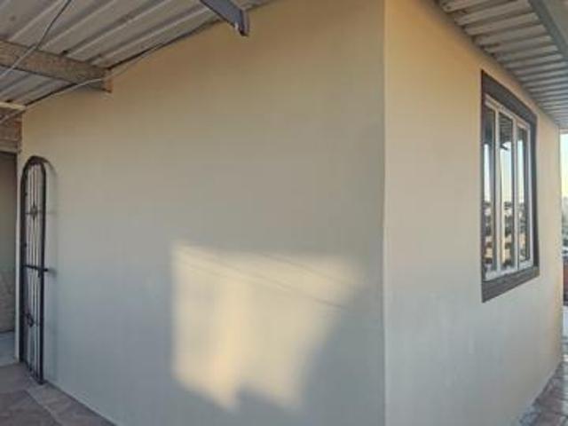 House for rent in Chatsworth, Kwazulu-natal