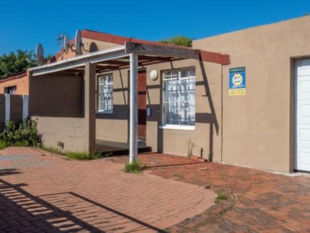 House for sale in Cape Town, Western Cape