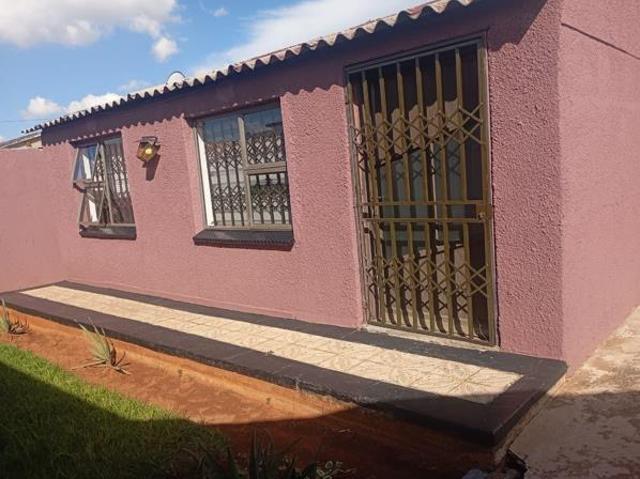 House for rent in Vosloorus, Gauteng