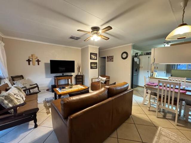 House for sale in Kimberley, Frances Baard District Municipality