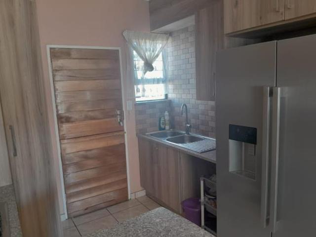 House for sale in Hartbeespoort Dam Nature Reserve, North West