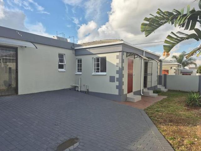 House for rent in Vosloorus, Gauteng