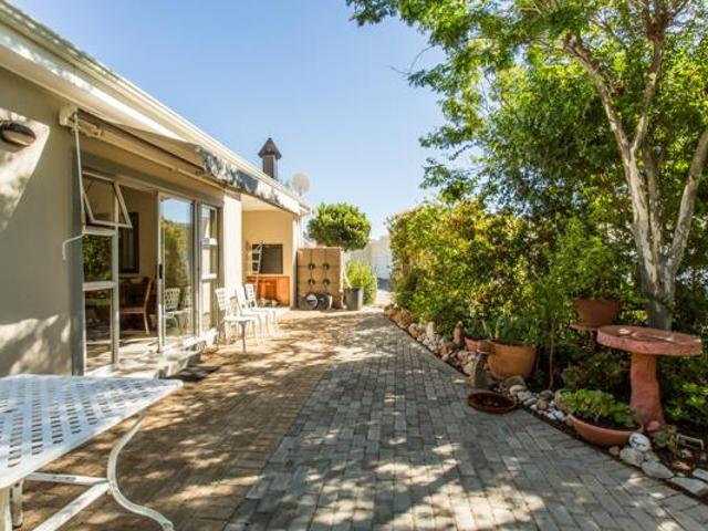 House for sale in Groot Brak Rivier, Western Cape