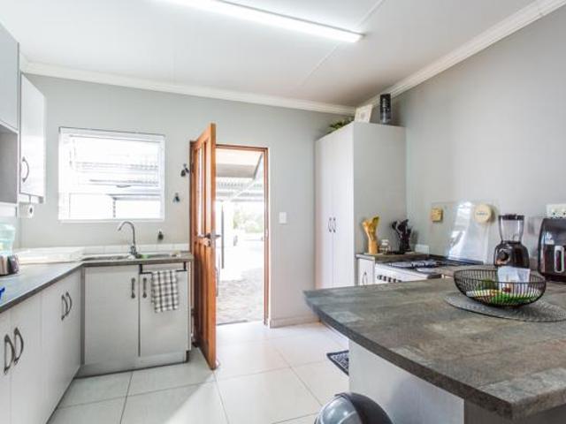 House for sale in Groot Brak Rivier, Western Cape