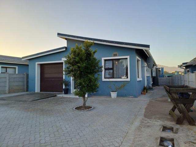 House for sale in Groot Brak Rivier, Western Cape