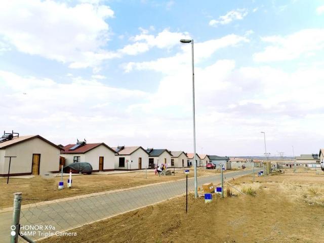 House for sale in Katlehong