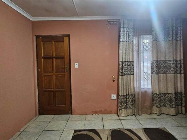 House for sale in Mount Moreland, Kwazulu-natal