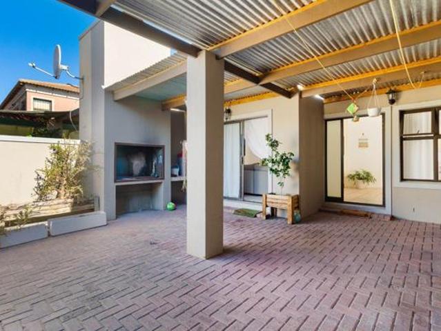 House for sale in Cape Town, Western Cape