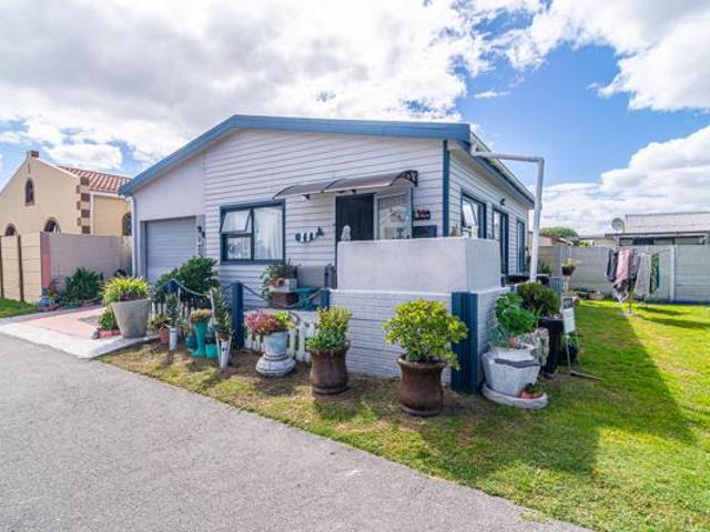 House for sale in Rietpoel, Theewaterskloof Local Municipality
