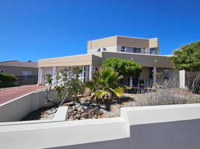 House for sale in Cape Town, Western Cape