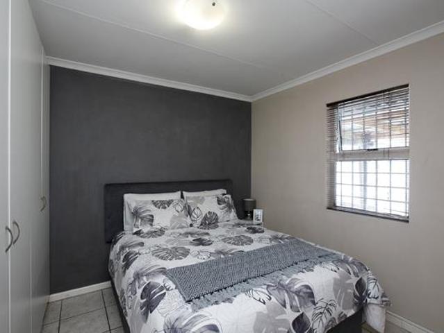 House for sale in Cape Town, Western Cape