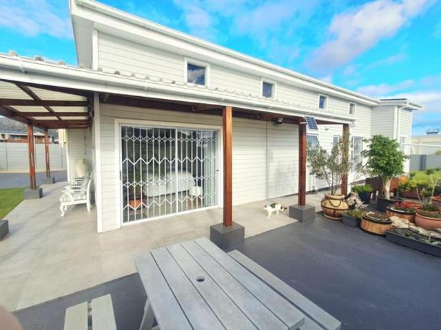 House for sale in Western Cape