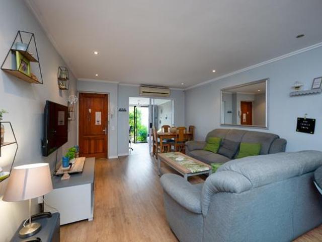 House for sale in Cape Town, Western Cape