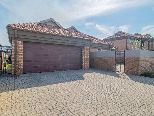 House for sale in Kempton Park, Pomona